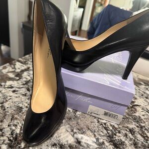 Marc Fisher Black Leather Classic Pump